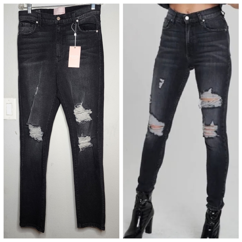 NWT Revice Highrise Black Distressed Skinny Jeans Size 32 Runs Small?